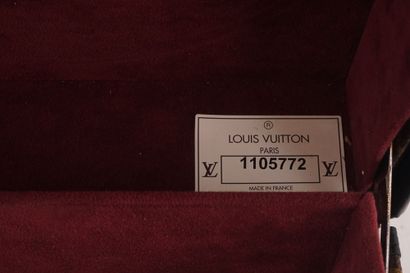 LOUIS VUITTON ALZER 70
Malle Louis Vuitton...
