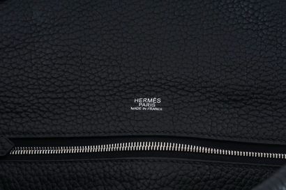 HERMÈS
Sac messager Hermès Tibet à rabat...