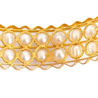 OR 10K, PERLES / 10K GOLD, PEARLS
Bracelet...