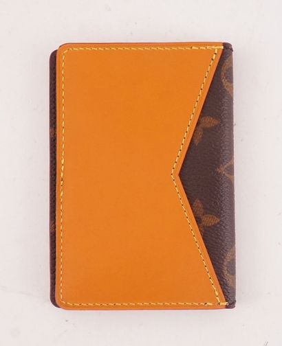 LOUIS VUITTON
Louis Vuitton card holder in...