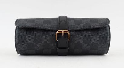 LOUIS VUITTON
Louis Vuitton watch case in...