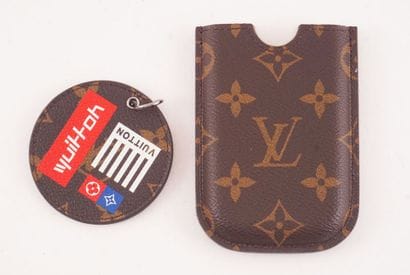LOUIS VUITTON
Louis Vuitton Monogram coated...