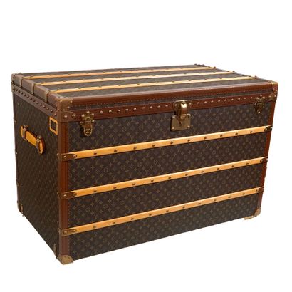 LOUIS VUITTON MALLE HAUTE 110
Malle Louis...
