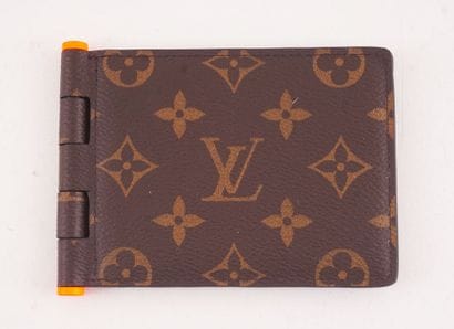 LOUIS VUITTON BRAZZA 
Louis Vuitton Brazza...