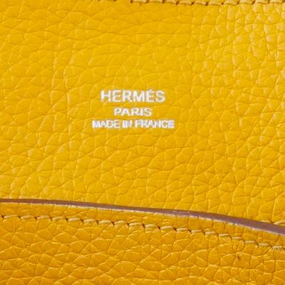 HERMÈS MARWARI
Sac Hermès Marwari GM Taurillon...