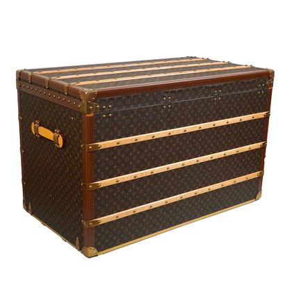LOUIS VUITTON MALLE HAUTE 110
Malle Louis...