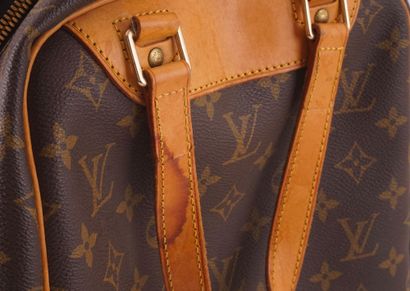 LOUIS VUITTON
Sac à chaussure Louis Vuitton...