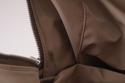 LOUIS VUITTON
Sac de voyage Louis Vuitton...