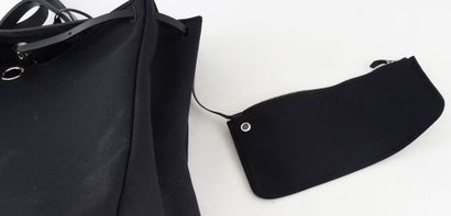 HERMÈS
Sac de voyage Hermès Herbag Zip retourné...