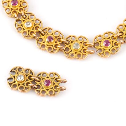 OR 18K / 18K GOLD
Bracelet ancien en or jaune...