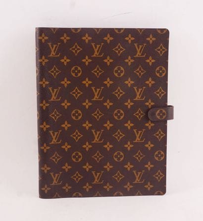 LOUIS VUITTON
Louis Vuitton Monogram coated...