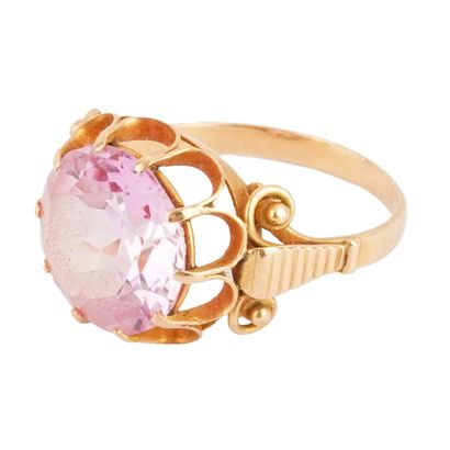 OR 18K / 18K GOLD
Bague en or jaune 18K orné...