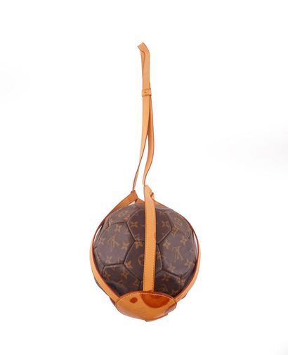 LOUIS VUITTON France 98
Ballon de football...