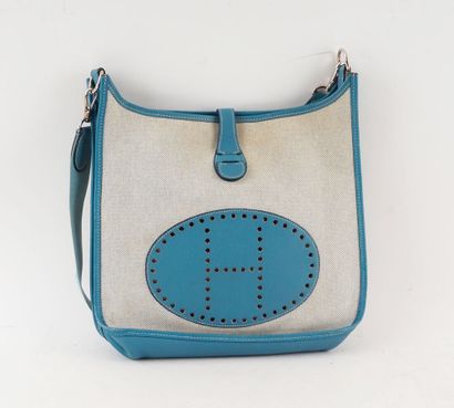 HERMÈS EVELYNE 
Sac bandoulière Hermès Evelyne...