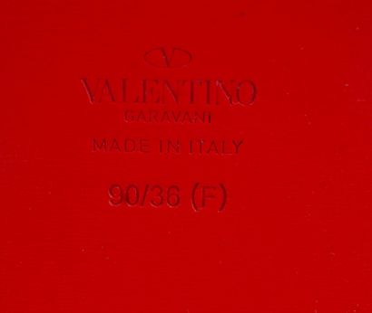 VALENTINO
Large ceinture reversible Valentino...