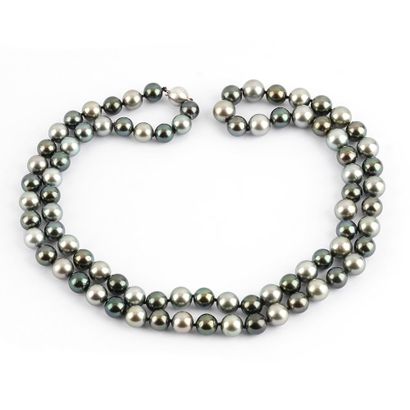 PERLES TAHITI / TAHITI PEARLS
Collier composé...