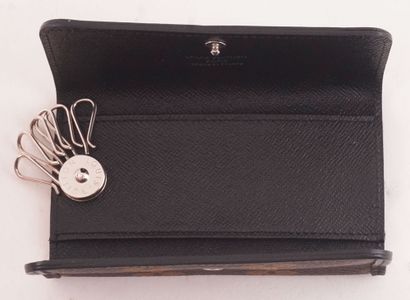 LOUIS VUITTON
Louis Vuitton Monogram canvas...