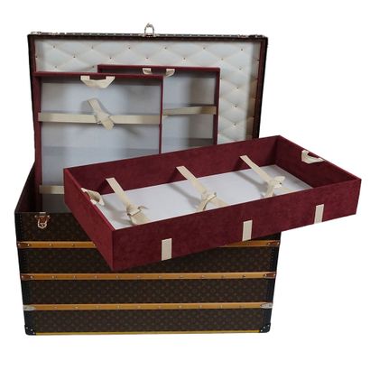 LOUIS VUITTON MALLE HAUTE 110
Malle Louis...