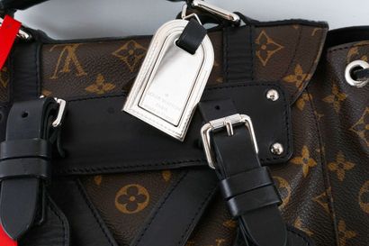 LOUIS VUITTON CHRISTOPHER
Sac à dos Louis...