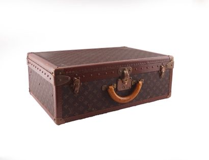 LOUIS VUITTON ALZER 60
Malle Louis Vuitton...