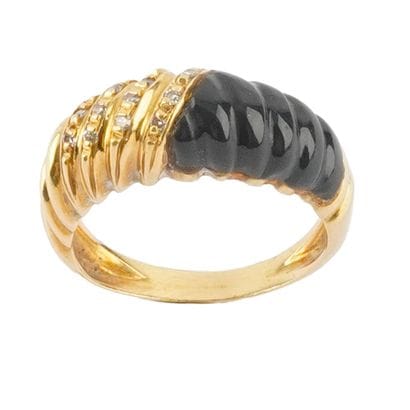 OR 18K / 18K GOLD
Bague en or jaune 18K orné...
