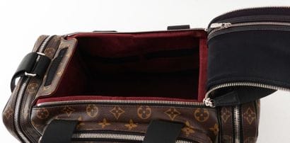 LOUIS VUITTON
Sac de camera Louis Vuitton...