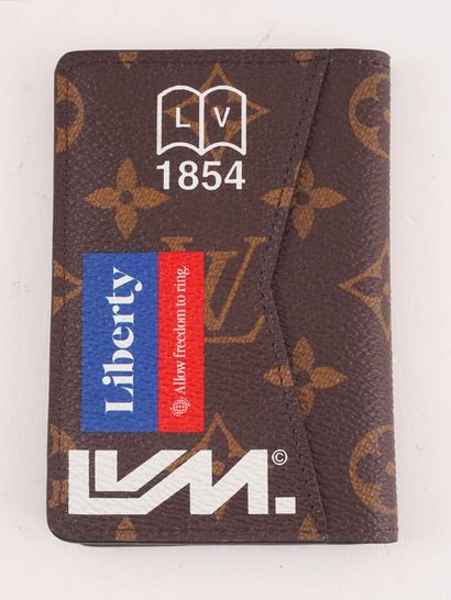 LOUIS VUITTON
Louis Vuitton Monogram canvas...