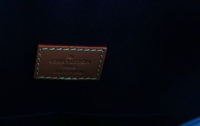 LOUIS VUITTON X NIGO
Sac fourre tout Louis...