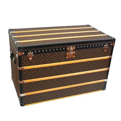 LOUIS VUITTON MALLE HAUTE 110
Malle Louis...