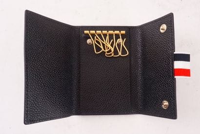 THOM BROWNE
Porte-clés Thom Browne en cuir,...