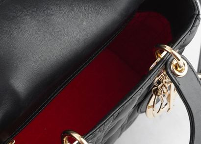 CHRISTIAN DIOR
Sac Christian Dior Lady Dior...