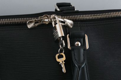 LOUIS VUITTON KEEPALL SUPREME 55
Sac Keepall...