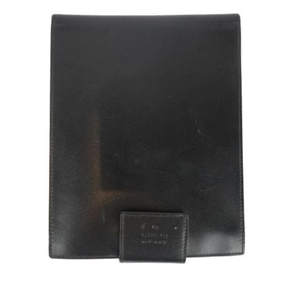 GUCCI
Agenda Gucci en cuir noir .
H: 19 cm...