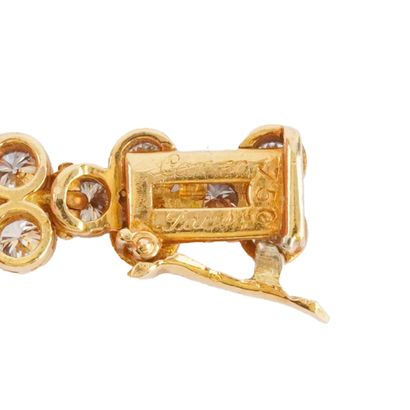 OR 18K, DIAMANTS / 18K GOLD, DIAMONDS
Collier...
