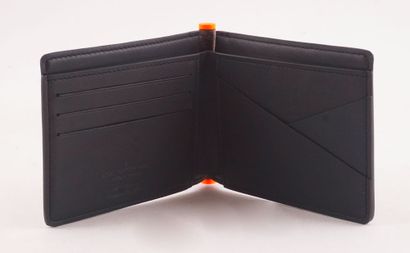 LOUIS VUITTON BRAZZA 
Louis Vuitton Brazza...