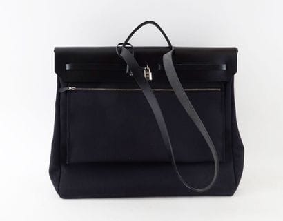 HERMÈS
Sac de voyage Hermès Herbag Zip retourné...