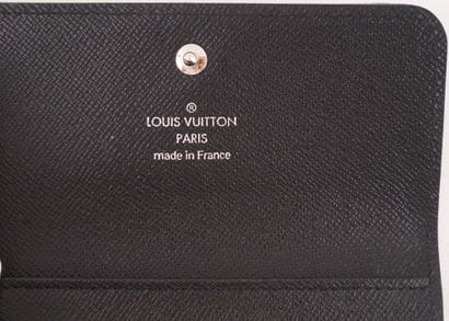 LOUIS VUITTON
Louis Vuitton Monogram canvas...