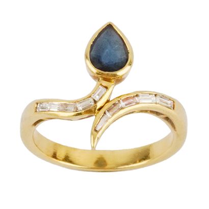 OR 18K / 18K GOLD
Bague en or jaune 18K sertie...