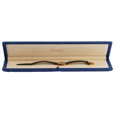 PIAGET
Montre de dame Piaget 8952 , boîtier...