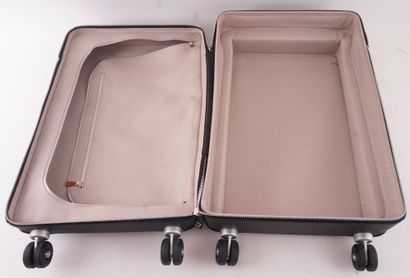 HERMÈS
Valise de cabine à roulettes Hermès...