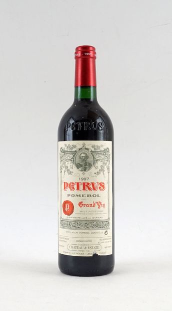 Pétrus 1997
Pomerol Appellation Contrôlée
Niveau...