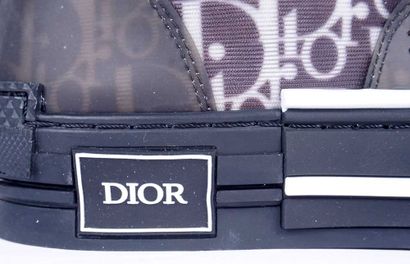 DIOR 
Baskets Dior B23 en toile noire et...