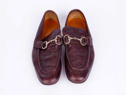 GUCCI 
Paire de mocassins en cuir lisse,...