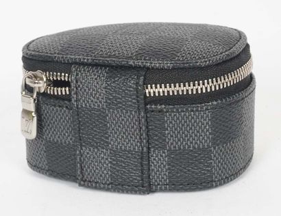 LOUIS VUITTON
Pochette à clés Louis Vuitton...