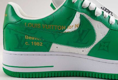 LOUIS VUITTON X NIKE AIR FORCE 1
Baskets...