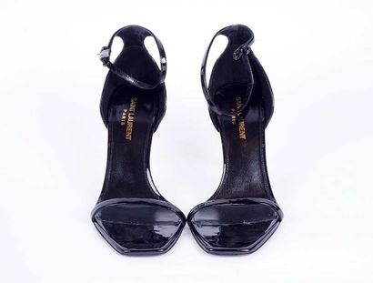YVES SAINT LAURENT
Sandales à talons Yves...