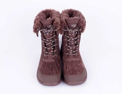 UGG
Bottes de niege pour hommes UGG en cuir...
