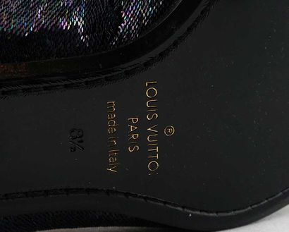LOUIS VUITTON
Chaussures Louis Vuitton à...