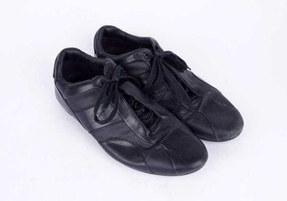BOSS MERCEDES
Paire de baskets en cuir noir...