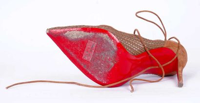 LOUBOUTIN
Escarpins Louboutin Peropik 100...